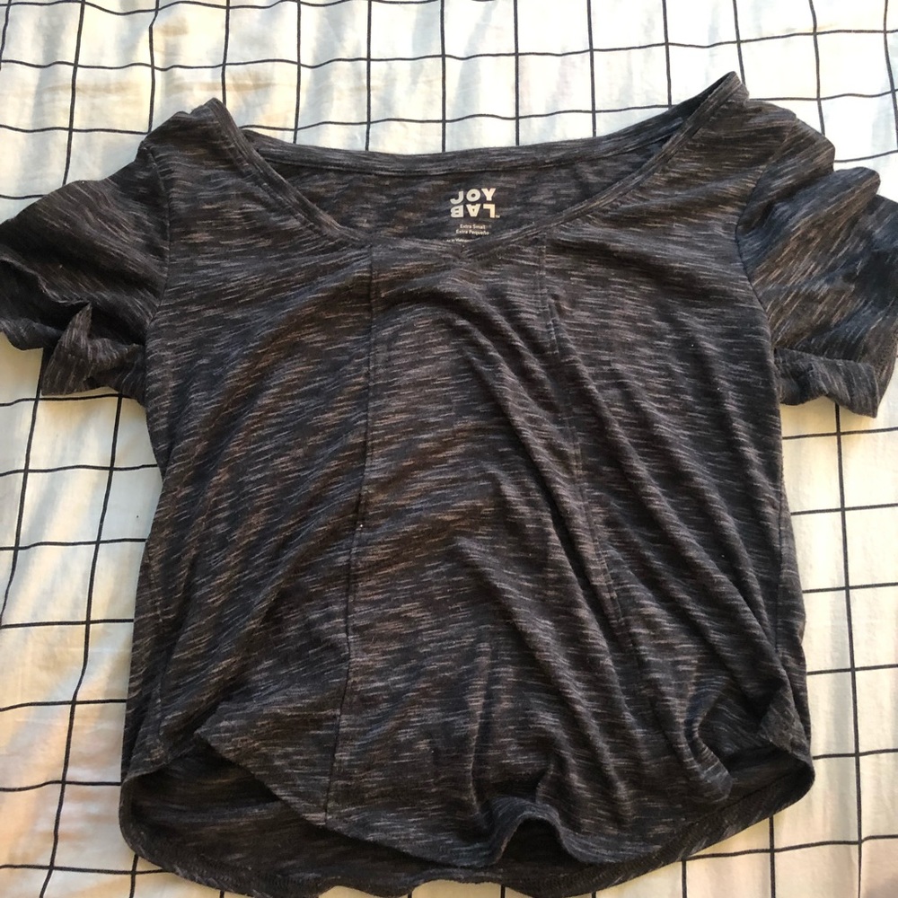 grey crop athletic top